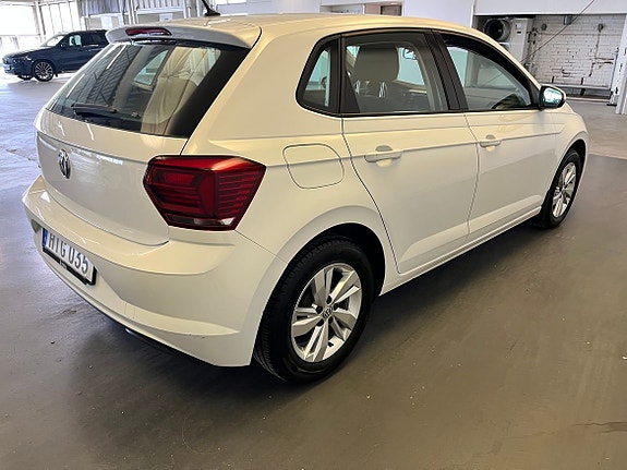 Volkswagen Polo 4 of 5