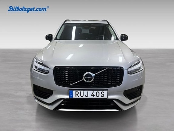 Volvo XC90 2 of 5