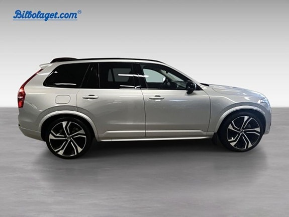 Volvo XC90 4 of 5