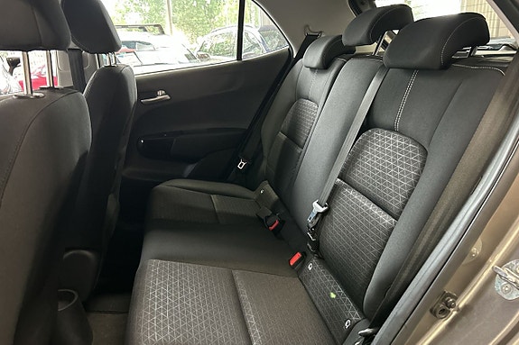 Kia Picanto 25 of 28