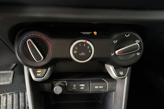 Kia Picanto 14 of 18