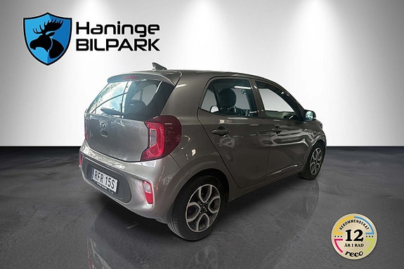 Kia Picanto 7 of 18