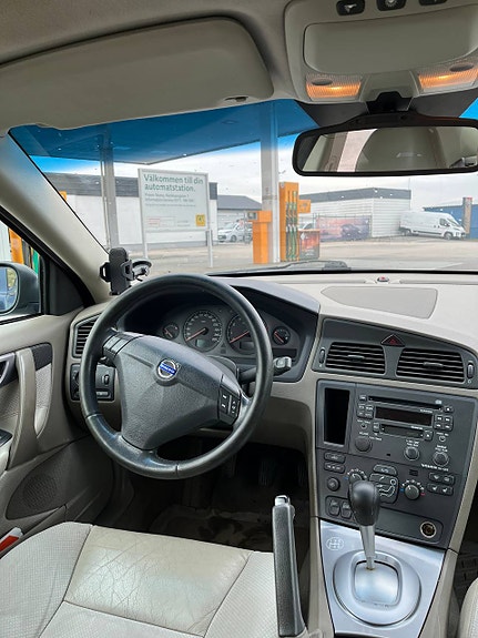 Volvo S60 13 of 18