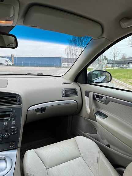 Volvo S60 12 of 18