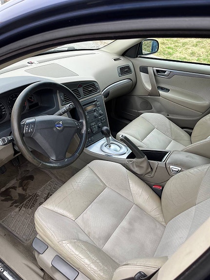 Volvo S60 14 of 18