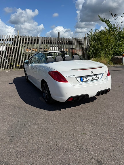 Peugeot 308 3 of 14