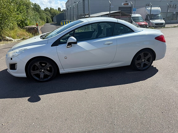 Peugeot 308 8 of 14