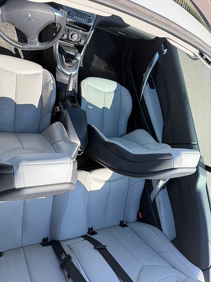Peugeot 308 7 of 14