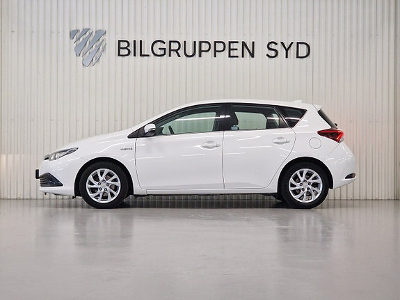 Toyota Auris 5 of 5