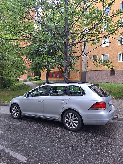 Volkswagen Golf VI 2 of 2
