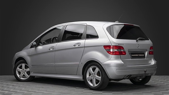Mercedes-Benz B200 6 of 16