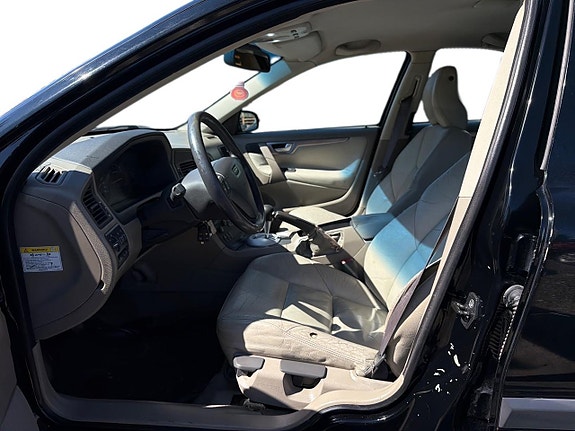 Volvo S60 15 of 23