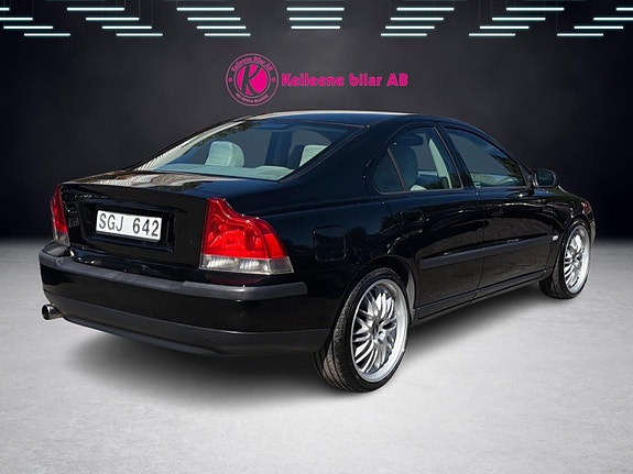 Volvo S60 8 of 23