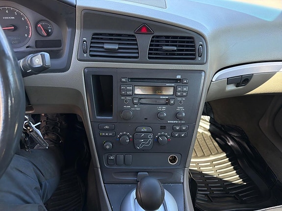 Volvo S60 13 of 23