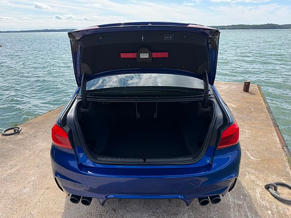 BMW M5 18 of 18