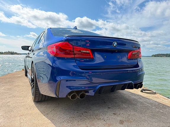 BMW M5 9 of 18