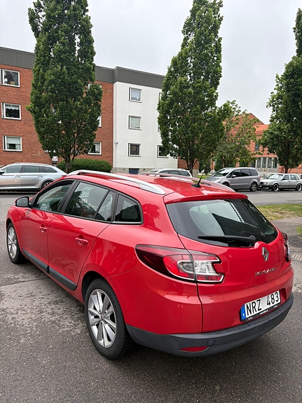 Renault Megane III 4 of 5