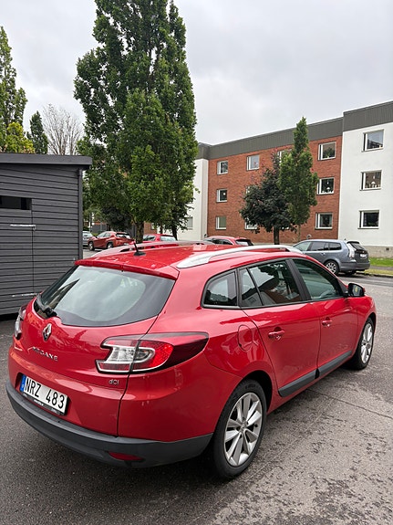 Renault Megane III 3 of 5
