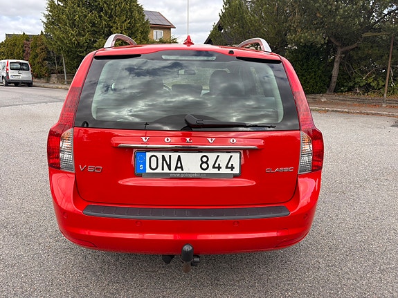 Volvo V50 6 of 11
