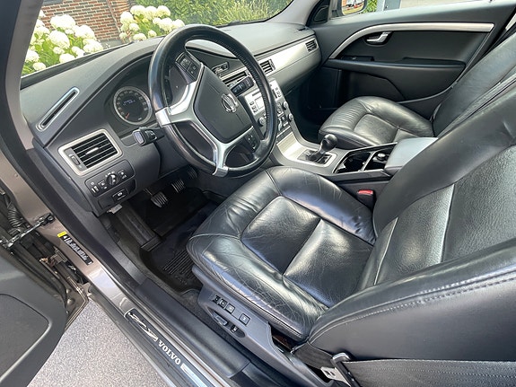 Volvo V70 14 of 15