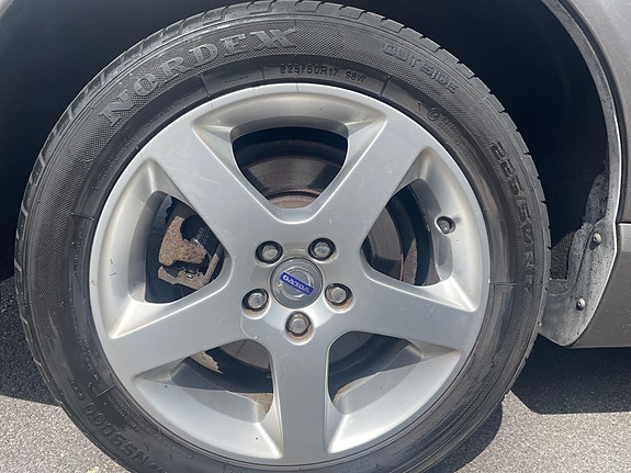 Volvo V70 11 of 15