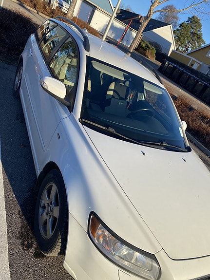 Volvo V50 5 of 5
