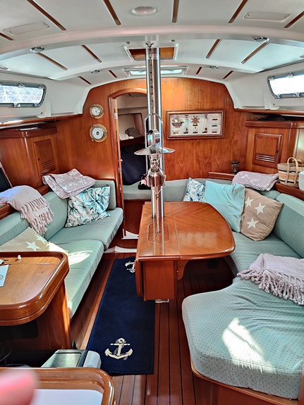 Beneteau oceanis 361 3 of 5