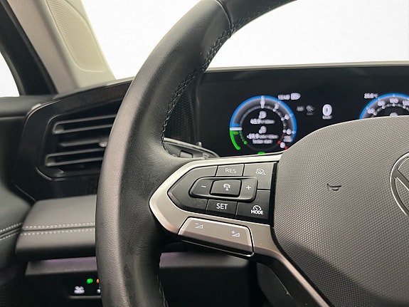 Volkswagen Tiguan 19 of 30