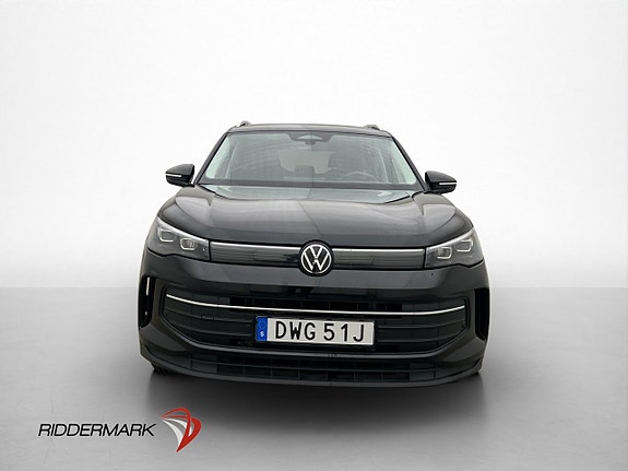Volkswagen Tiguan 2 of 30