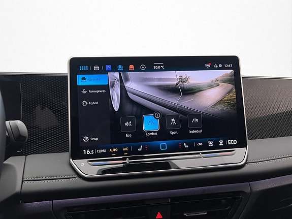 Volkswagen Tiguan 23 of 30