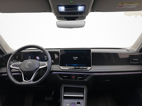 Volkswagen Tiguan 13 of 30