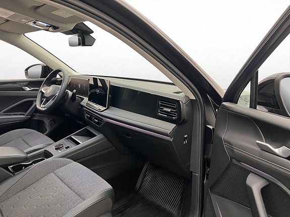 Volkswagen Tiguan 16 of 30