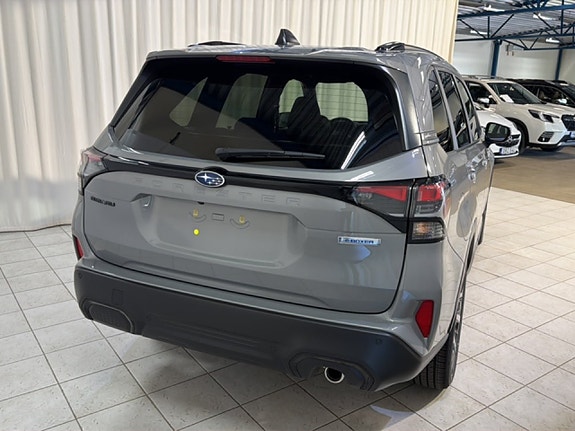 Subaru Forester 4 of 19