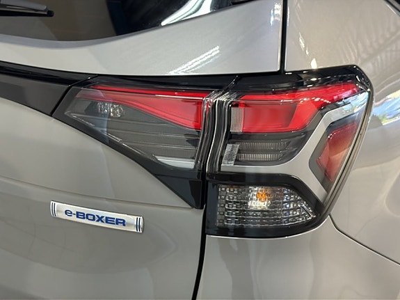 Subaru Forester 10 of 19