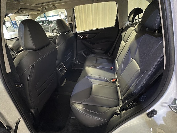 Subaru Forester 5 of 22