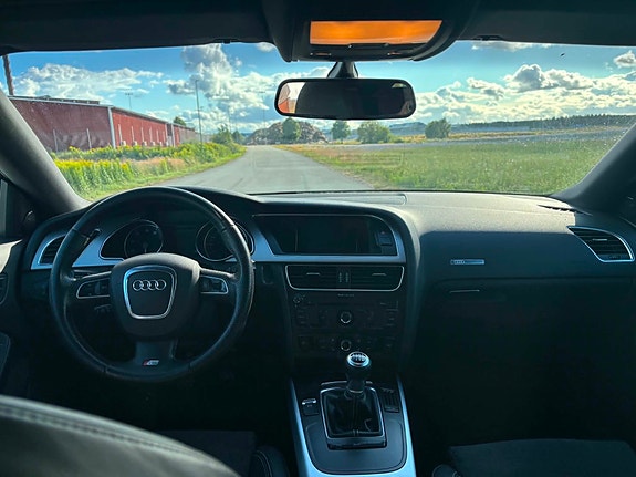 Audi A5 4 of 5