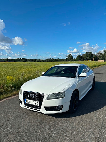 Audi A5 2 of 5