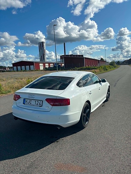 Audi A5 3 of 5