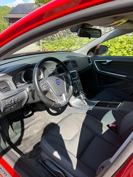 Volvo V60 5 of 7
