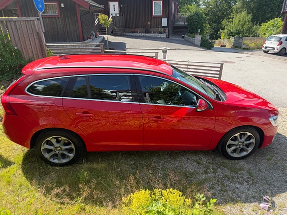 Volvo V60 4 of 7