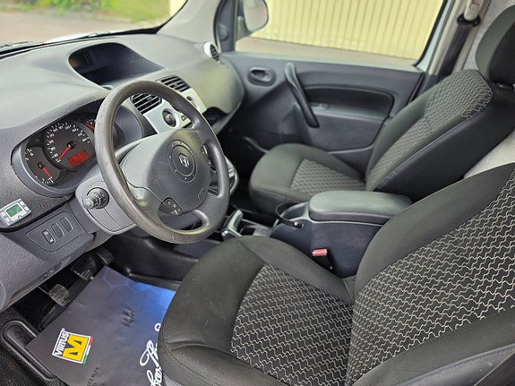 Renault Kangoo Express 24 of 29