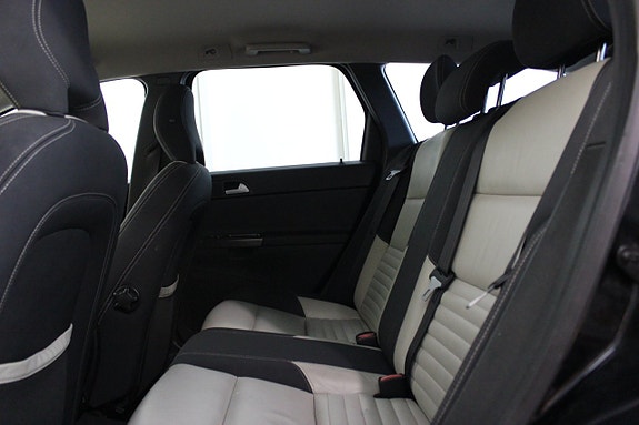 Volvo V50 11 of 14