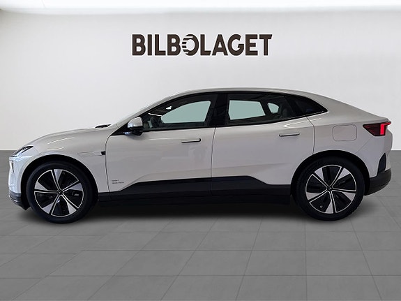 Polestar 4 2 of 5