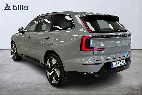 Volvo EX90 2 of 24