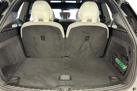 Volvo EX90 12 of 24