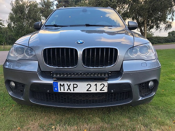 BMW X5 3 of 5