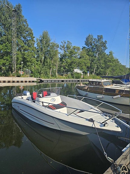 Micore 570 CC Offshore -19 Honda BF 100 Båtvagn