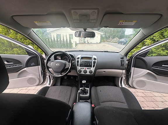 Kia Ceed 11 of 22