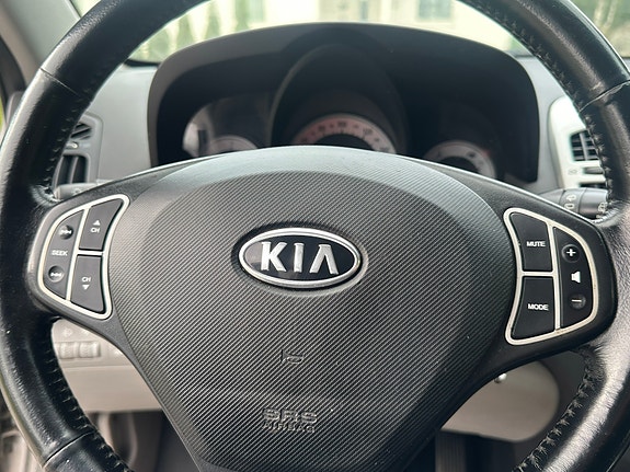 Kia Ceed 15 of 22