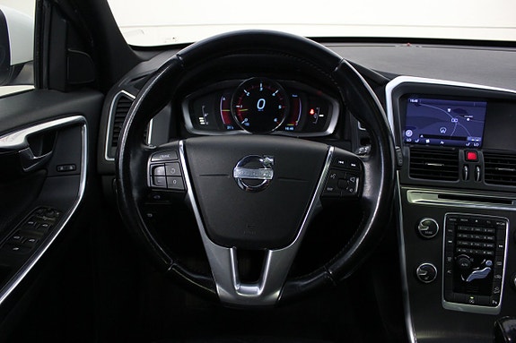 Volvo XC60 17 of 23